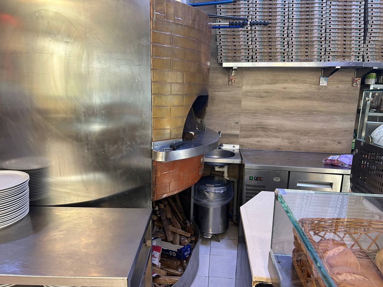 Pizza dal forno a legna MIA DOLCI SAPORI